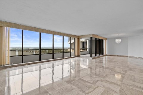Condominio en venta en North Palm Beach, Florida, 2 dormitorios, 266.16 m2 № 2245583 - foto 5