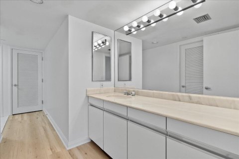 Condominio en venta en North Palm Beach, Florida, 2 dormitorios, 266.16 m2 № 2245583 - foto 29