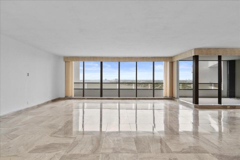 Condominio en venta en North Palm Beach, Florida, 2 dormitorios, 266.16 m2 № 2245583 - foto 9