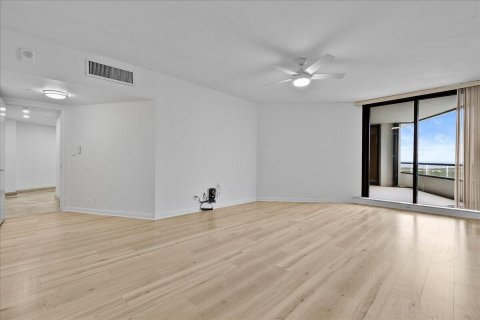 Condominio en venta en North Palm Beach, Florida, 2 dormitorios, 266.16 m2 № 2245583 - foto 28