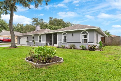 Villa ou maison à vendre à Lakeland, Floride: 3 chambres, 233.65 m2 № 2148086 - photo 2