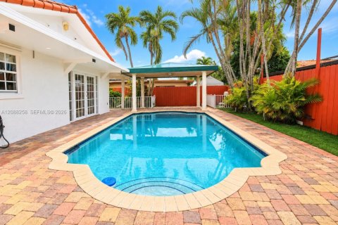 Villa ou maison à louer à Miami, Floride: 3 chambres, 140.84 m2 № 2363621 - photo 6