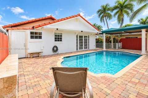 Villa ou maison à louer à Miami, Floride: 3 chambres, 140.84 m2 № 2363621 - photo 25