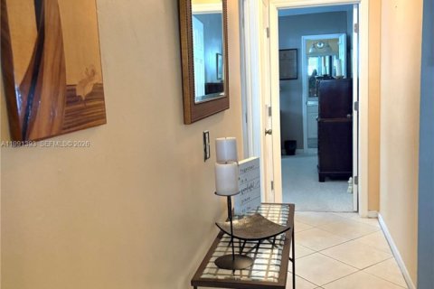 House in Coconut Creek, Florida 4 bedrooms, 170.94 sq.m. № 2052207 - photo 15