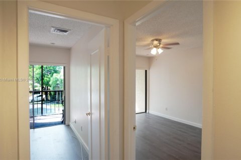 Touwnhouse à vendre à Doral, Floride: 3 chambres, 182.09 m2 № 1955414 - photo 20