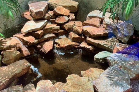 Touwnhouse à vendre à Doral, Floride: 3 chambres, 182.09 m2 № 1955414 - photo 9