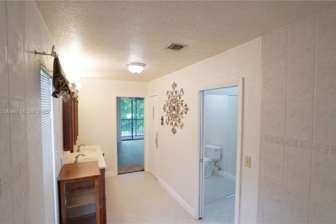 Touwnhouse à vendre à Doral, Floride: 3 chambres, 182.09 m2 № 1955414 - photo 27