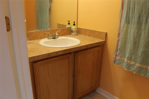 Townhouse in Fish Hawk, Florida 2 bedrooms, 115.94 sq.m. № 2237221 - photo 11