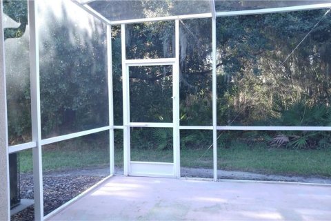 Townhouse in Fish Hawk, Florida 2 bedrooms, 115.94 sq.m. № 2237221 - photo 12