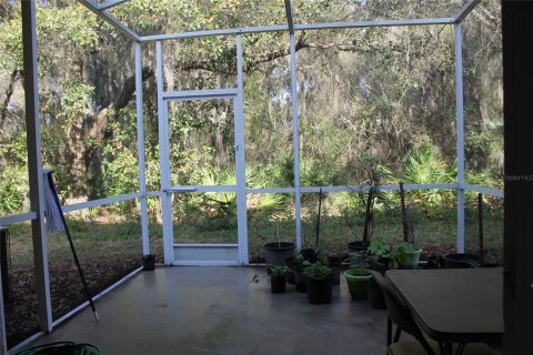 Townhouse in Fish Hawk, Florida 2 bedrooms, 115.94 sq.m. № 2237221 - photo 6