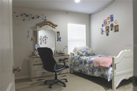 Townhouse in Fish Hawk, Florida 2 bedrooms, 115.94 sq.m. № 2237221 - photo 7