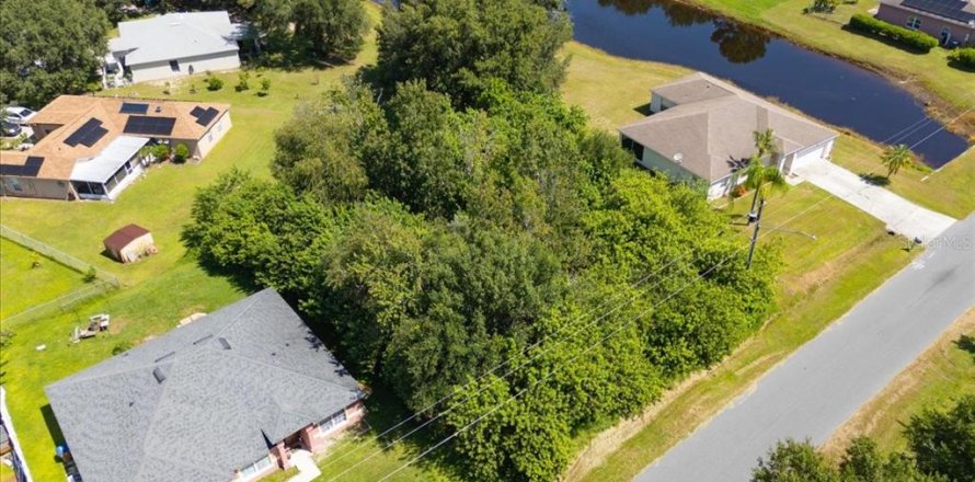 Land in Kissimmee, Florida № 1895196