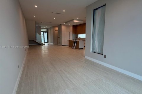 Casa en venta en Hollywood, Florida, 4 dormitorios, 246.84 m2 № 2007453 - foto 13