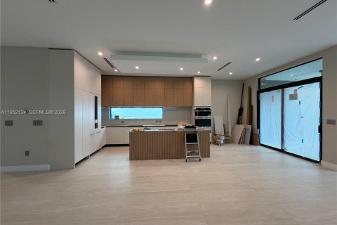 Casa en venta en Hollywood, Florida, 4 dormitorios, 246.84 m2 № 2007453 - foto 15