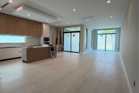 Casa en venta en Hollywood, Florida, 4 dormitorios, 246.84 m2 № 2007453 - foto 25