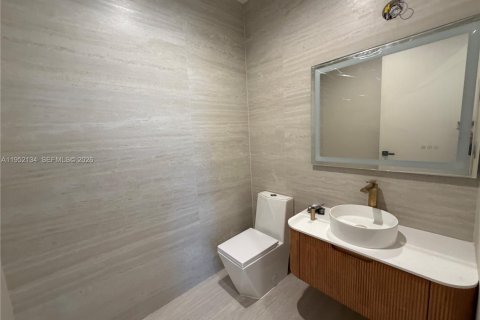 Casa en venta en Hollywood, Florida, 4 dormitorios, 246.84 m2 № 2007453 - foto 19