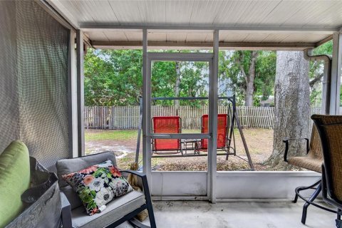 Townhouse in Riverview, Florida 3 bedrooms, 131.18 sq.m. № 2150850 - photo 20