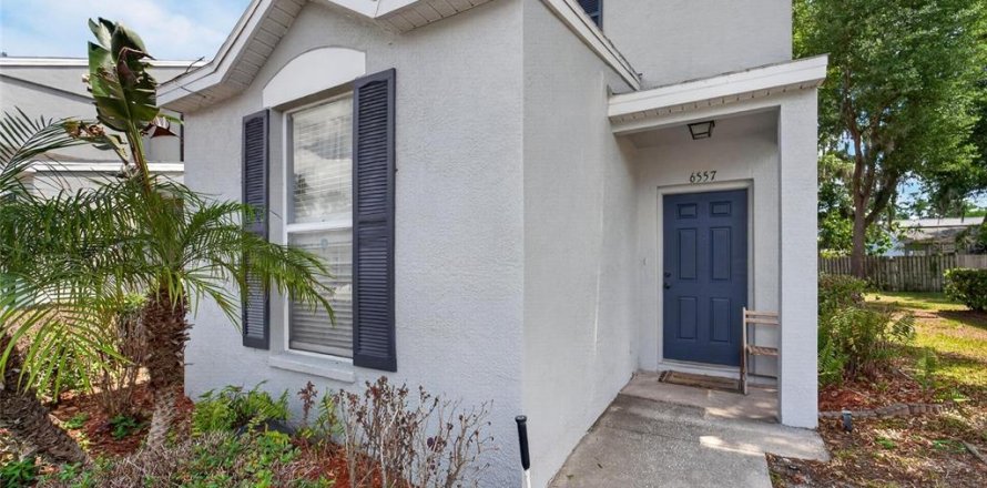 Townhouse in Riverview, Florida 3 bedrooms, 131.18 sq.m. № 2150850