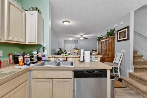 Townhouse in Riverview, Florida 3 bedrooms, 131.18 sq.m. № 2150850 - photo 17