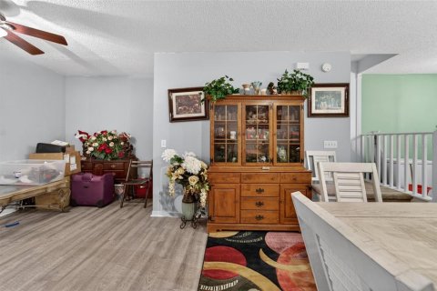 Townhouse in Riverview, Florida 3 bedrooms, 131.18 sq.m. № 2150850 - photo 10