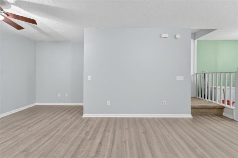 Townhouse in Riverview, Florida 3 bedrooms, 131.18 sq.m. № 2150850 - photo 11