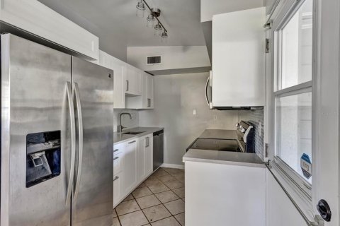 Купить виллу или дом в Орландо, Флорида 7 комнат, 102.19м2, № 2347335 - фото 7