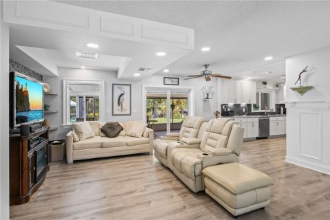 House in Port Charlotte, Florida 3 bedrooms, 130.53 sq.m. № 1765466 - photo 17