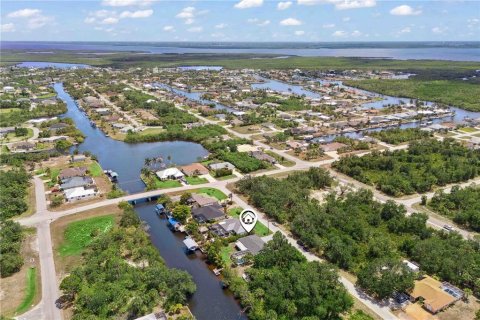 House in Port Charlotte, Florida 3 bedrooms, 130.53 sq.m. № 1765466 - photo 7