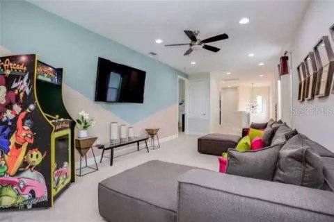 House in Kissimmee, Florida 6 bedrooms, 297.57 sq.m. № 1537092 - photo 9