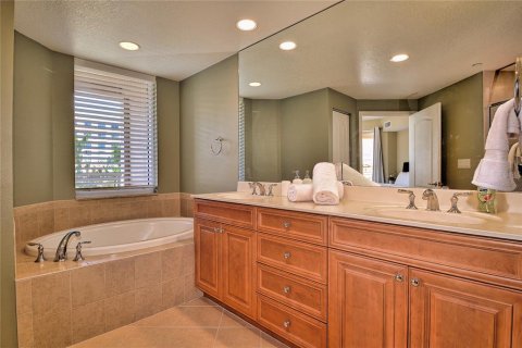 Condo in Clearwater, Florida, 3 bedrooms  № 1628636 - photo 20