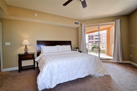 Condo in Clearwater, Florida, 3 bedrooms  № 1628636 - photo 19