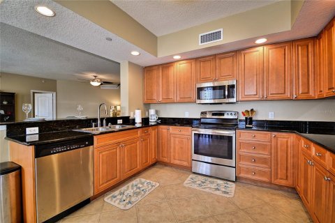 Condo in Clearwater, Florida, 3 bedrooms  № 1628636 - photo 9