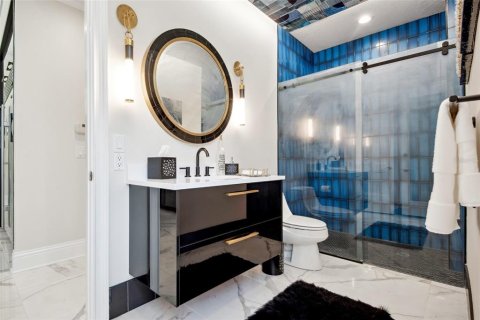 Casa en venta en Tampa, Florida, 5 dormitorios, 612.23 m2 № 1843301 - foto 23