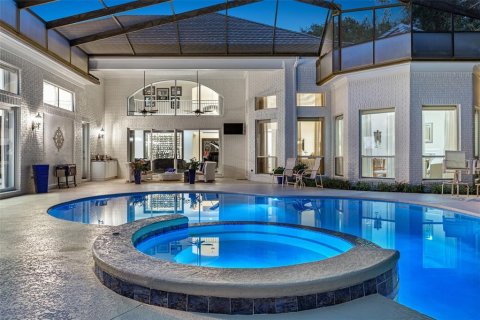Casa en venta en Tampa, Florida, 5 dormitorios, 612.23 m2 № 1843301 - foto 3