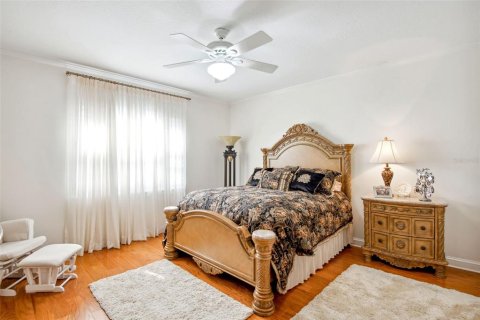 Casa en venta en Tampa, Florida, 5 dormitorios, 612.23 m2 № 1843301 - foto 26