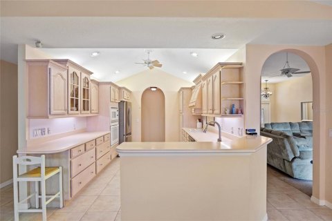 House in Punta Gorda, Florida 3 bedrooms, 269.79 sq.m. № 1636648 - photo 16
