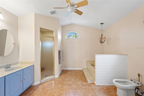 House in Punta Gorda, Florida 3 bedrooms, 269.79 sq.m. № 1636648 - photo 22