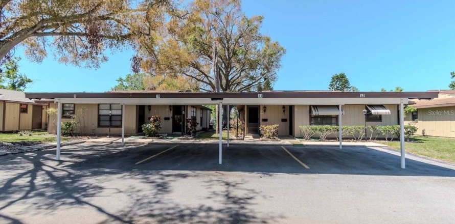 Duplex in Dunedin, Florida 1 bedroom, 63.27 sq.m. № 1858190