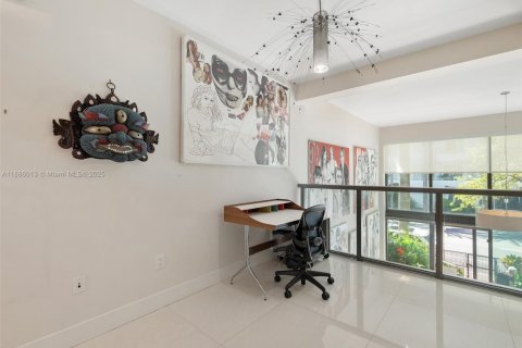 Condominio en venta en Miami Beach, Florida, 2 dormitorios, 157.93 m2 № 1933424 - foto 20
