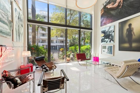 Condominio en venta en Miami Beach, Florida, 2 dormitorios, 157.93 m2 № 1933424 - foto 1