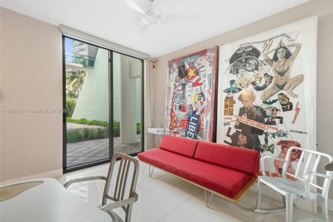 Condominio en venta en Miami Beach, Florida, 2 dormitorios, 157.93 m2 № 1933424 - foto 22