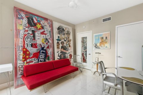 Condominio en venta en Miami Beach, Florida, 2 dormitorios, 157.93 m2 № 1933424 - foto 21