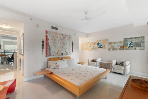 Condominio en venta en Miami Beach, Florida, 2 dormitorios, 157.93 m2 № 1933424 - foto 14