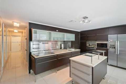 Condominio en venta en Miami Beach, Florida, 2 dormitorios, 157.93 m2 № 1933424 - foto 9