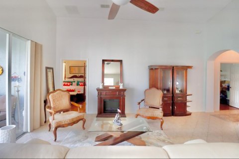 House in Groveland, Florida 2 bedrooms, 144.56 sq.m. № 1425673 - photo 12