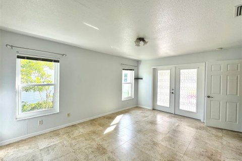 Casa en venta en North Port, Florida, 3 dormitorios, 162.58 m2 № 2259377 - foto 24