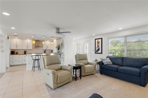 House in Punta Gorda, Florida 3 bedrooms, 167.97 sq.m. № 1578301 - photo 29