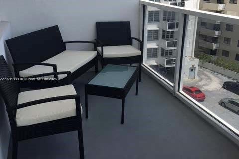 Снять в аренду кондоминиум в Майами-Бич, Флорида 2 спальни, 110.55м2, № 2080466 - фото 27