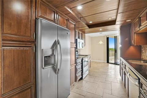 Купить кондоминиум в Майами, Флорида 2 спальни, 141.21м2, № 2028912 - фото 13