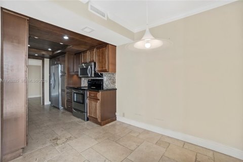 Купить кондоминиум в Майами, Флорида 2 спальни, 141.21м2, № 2028912 - фото 18